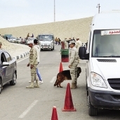 كمائن القوات المسلحة تنتشر على مداخل المحافظات لمنع هروب الإرهابيين