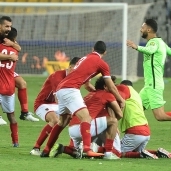فرحة لاعبي الأهلي بالفوز بكأس مصر