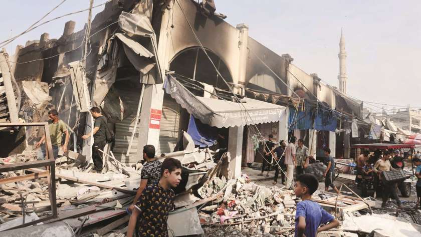 القصف مستمر على قطاع غزة منذ السابع من أكتوبر الماضي