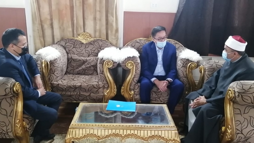 رئيس القطاع الديني بالأوقاف يلتقي بسفير كازاخستان