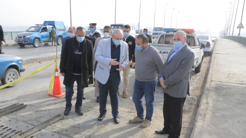 محافظ بني سويف: انتهاء إصلاح الفاصل الحديدي بكوبري النيل
