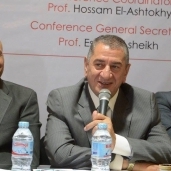 محافظ كفر الشيخ خلال كلمته بمؤتمر جراحة الاورام