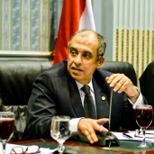 وزير الزراعة الدكتور عز الدين أبو ستيت فى اجتماع سابق بلجنة الزراعة فى البرلمان