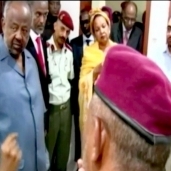 رئيس جمهورية جيبوتي خلال زيارة المستشفى