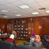 نائب رئيس جامعة مدينة السادات يجتمع بمدير المدن لبحث مشاكل الطلاب
