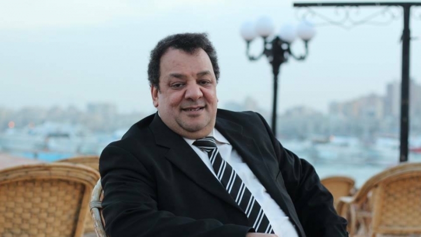وفاه "عبد الغني مصطفي"رئيس نادي الأدب بكفرالزيات لاصابته بفيروس كورونا