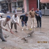 محافظ الغربية يوجه روءساء مجالس المدن بالمحلة وسمنود وزفتي برفع وشفط مياه الأمطار ونظافة الشوارع