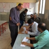 بالصور| إقبال متوسط على التصويت بمدرسة جيل أكتوبر الابتدائية في جنوب سيناء