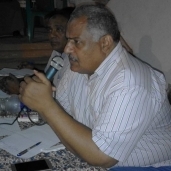 رئيس مركز الداخلة مع أهالي قرية الشيخ والي في لقاء جماهيري