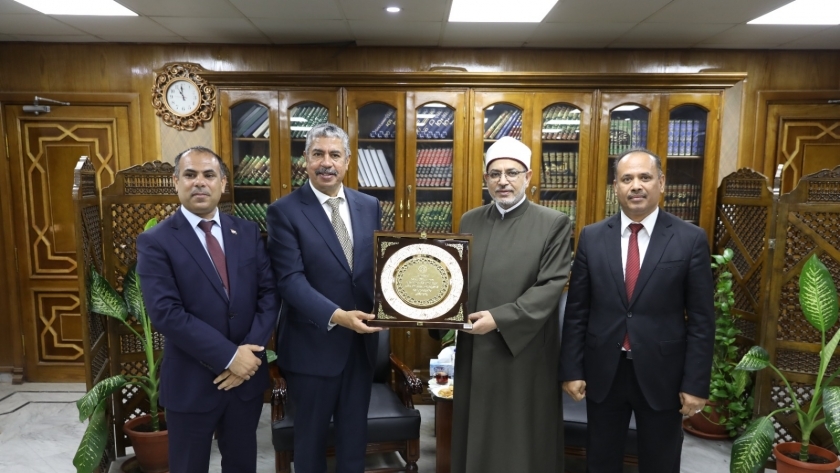 رئيس جامعة الأزهر يستقبل سفير اليمن بالقاهرة