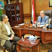 محافظ كفر الشيخ  يناقش توفير الدواء والمستلزمات مع نائب وزير الصحة