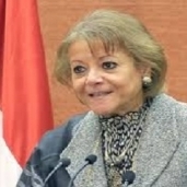 السفيرة فايزة أبو النجا