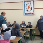 مدير تعليم الغربية يتفقد مدارس شرق طنطا