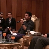 وزير الشباب ومحافظ المنيا في لقاء شبابي
