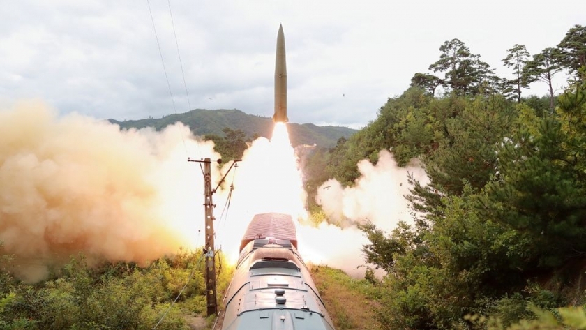 إطلاق صواريخ كوريا الشمالية من قطار