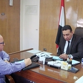 السكرتير العام المساعد يناقش أخر تطورات المشروعات بكفر الشيخ