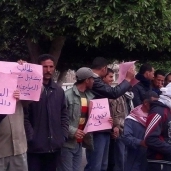 جانب من وقفة إحتجاجية لأصحاب المراكب بكفر الشيخ