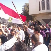 المصريين في سلطنة عمان أثناء المشاركة في الانتخابات