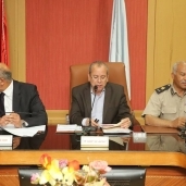 محافظ كفر الشيخ خلال لقاءه التنفيذين