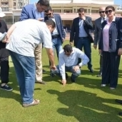 وزير الشباب والرياضة يوجه بتطوير أرضية ملعب استاد الإسكندرية