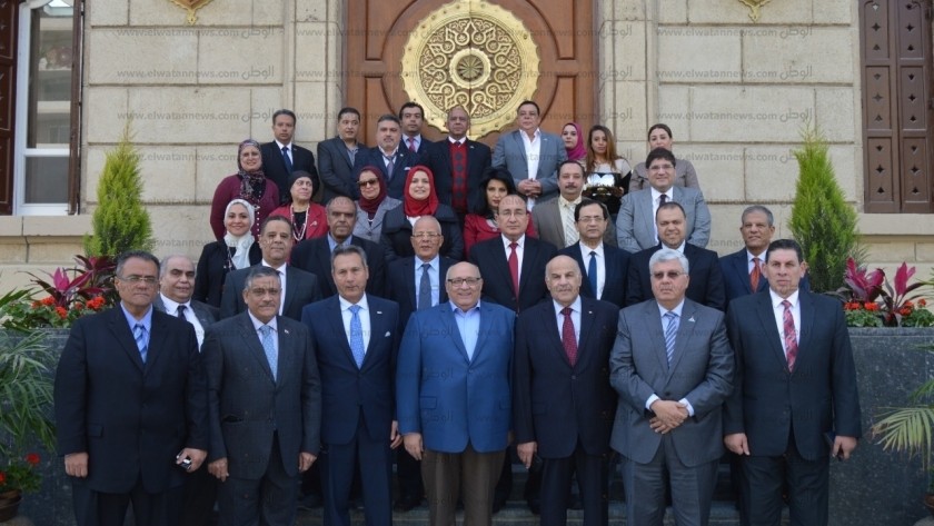 رئيس جامعة عين شمس يشهد افتتاحات جديدة بكلية الهندسة