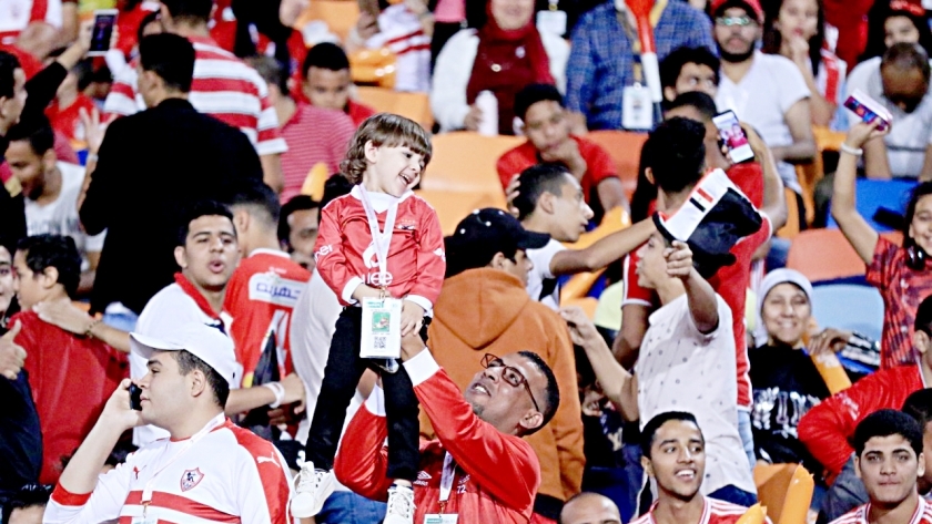 إقبال جماهيري من الشباب لمساندة منتخب مصر الأولمبي