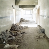 مبنى مستشفى «ميت حلفا» المهجور من الداخل