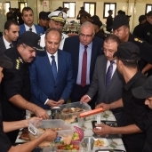 محافظ الإسكندرية ومدير الأمن يزوران معسكر مرغم
