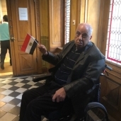 سعيد من ذوي الإعاقة يشارك في الانتخابات المصرية بالسويد