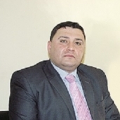 عبدالقادر عزوز