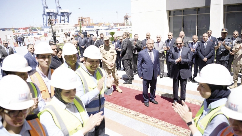 الرئيس السيسى يشهد افتتاح محطة تحيا مصر متعددة الأغراض بميناء الإسكندرية
