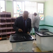 مصطفى بكري يدلي بصوته في الانتخابات الرئاسية
