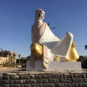 تمثال الفلاحة المصرية وقت التشوه عند مدخل الحوامدية