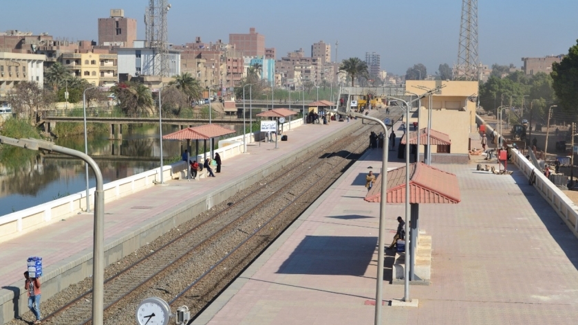 الزام السكة الحديد بتعويض ميناء الاسكندرية