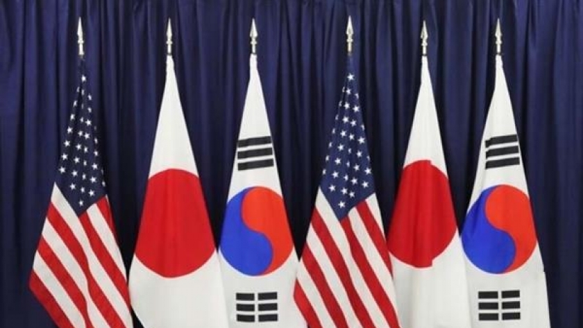 العلاقات بين كوريا الجنوبية وأمريكا واليابان