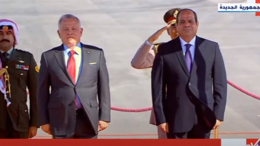 الرئيس السيسي يستقبل القادة العرب بمطار العلمين