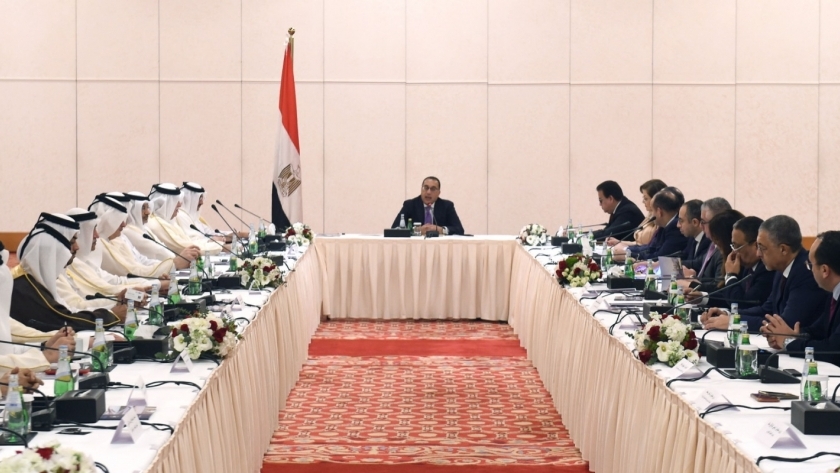 رئيس الوزراء يلتقى أعضاء مجلس إدارة غرفة قطر ورابطة رجال الأعمال القطر