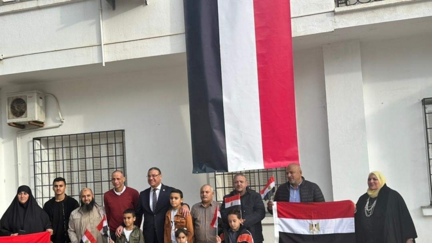 تصويت المصريين في الجزائر بانتخابات الرئاسة