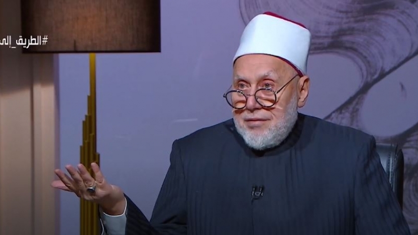 الدكتور محمد مهنا، أستاذ الشريعة الإسلامية