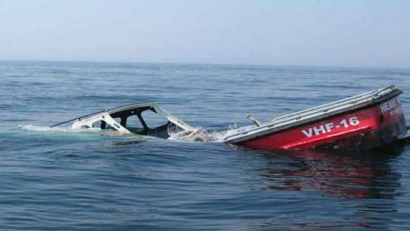 12 مفقودا أثر غرق قارب صيد قبالة جزرة بينجتان الصينية