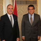 وزير التعليم العالي والسفير العراقي بالقاهرة