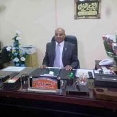 الدكتور عاطف ابو الوفا رئيس جامعة الوادي الجديد
