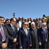وزير الصحة مع عدد من الوزراء في مدينة طابا اليوم
