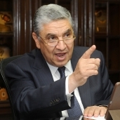 دكتور محمد شاكر وزير الكهرباء