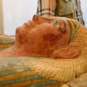 رفع الستار عن تمثال رمسيس الثاني  بمعبد الاقصر بعد تجميعه