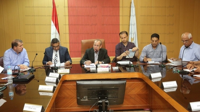 محافظ كفر الشيخ يتابع أعمال خطة محو أمية 700 الف شخص في 3 سنوات 