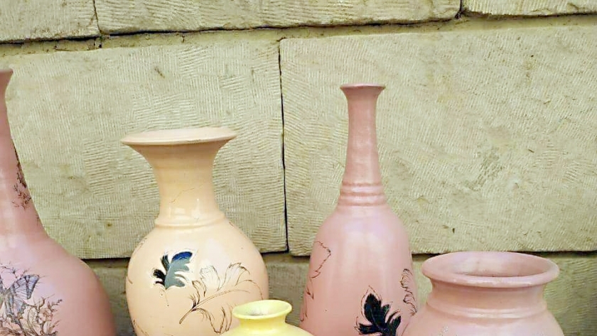 منتجات تراثية من طين أسوان