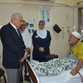 جولة محافظ الجيزة بمستشفى إمبابة