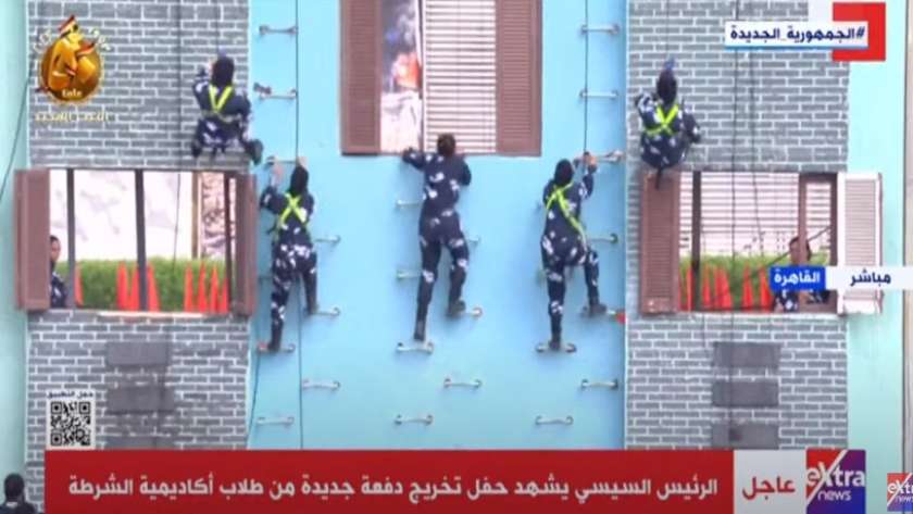 اقتحام طالبات كلية الشرطة لمبنى سكني مكون من 3 طوابق