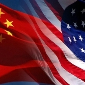 أعلام أمريكا والصين